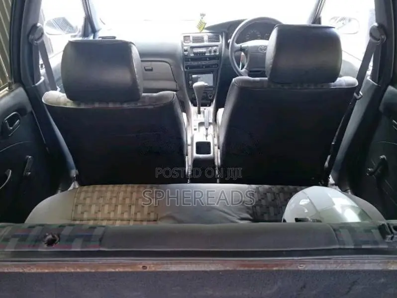 Toyota Corolla LX GRADE 1996 Car (Used)