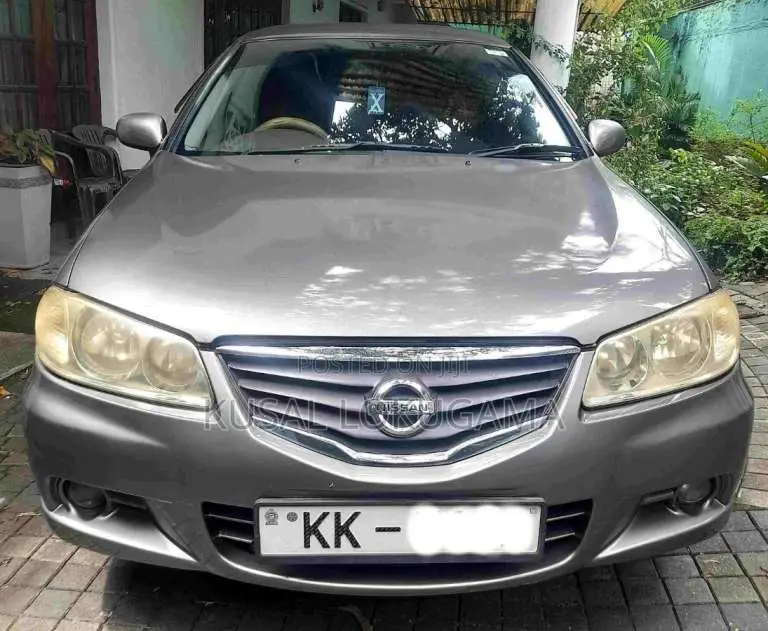 Nissan Sunny 2010 Car (Used)