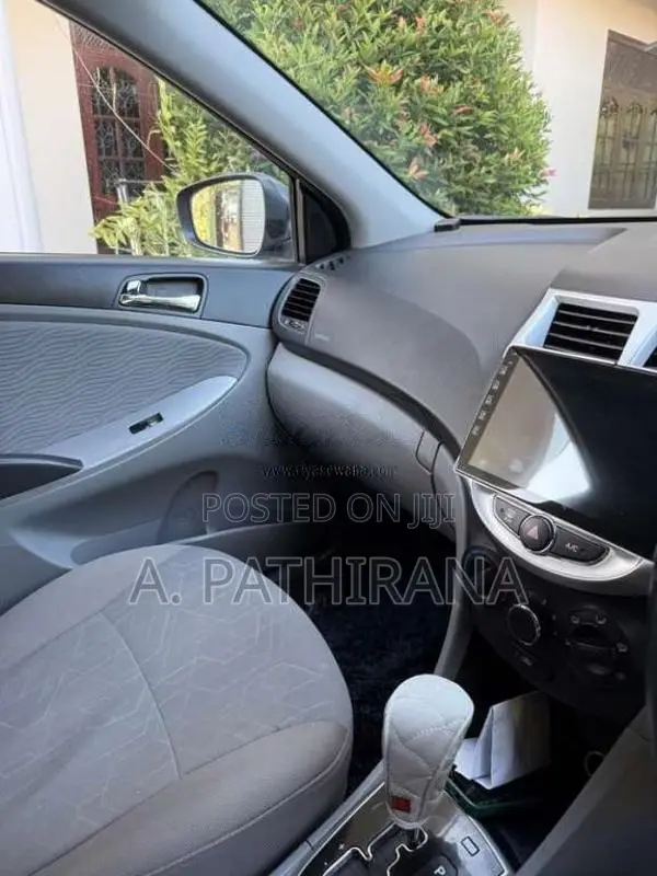 Hyundai Accent 2013 Car (Used)