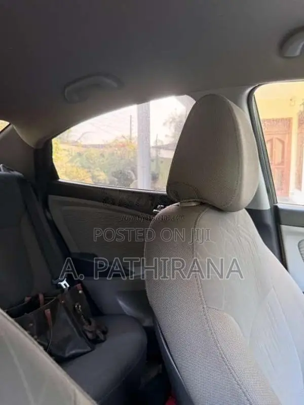Hyundai Accent 2013 Car (Used)