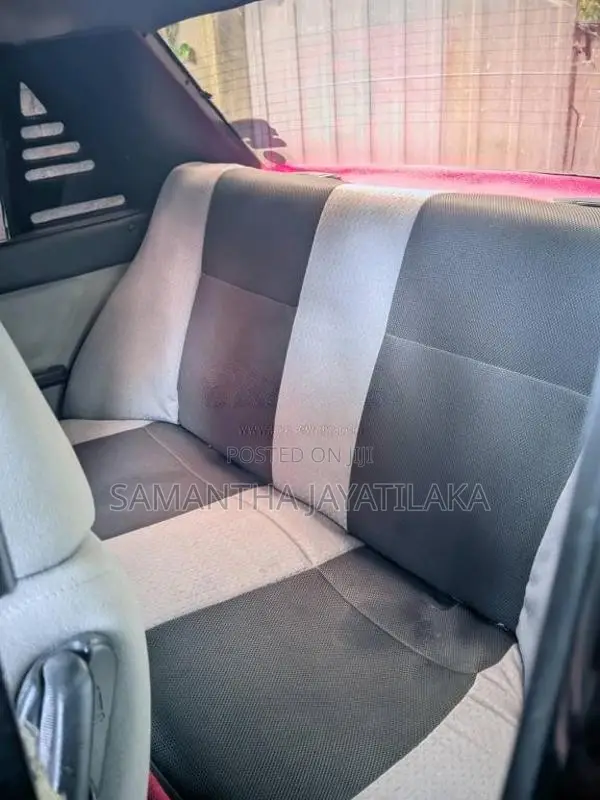 Mitsubishi Lancer Box 1982 Car (Used)