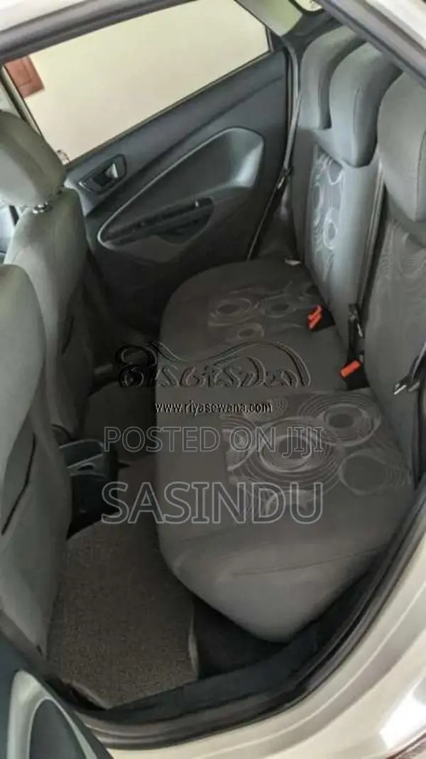 Ford Fiesta Sedan 2014 Car (Used)