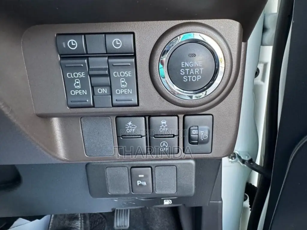 Toyota Roomy G 2025 Car Unregistered (Recondition)