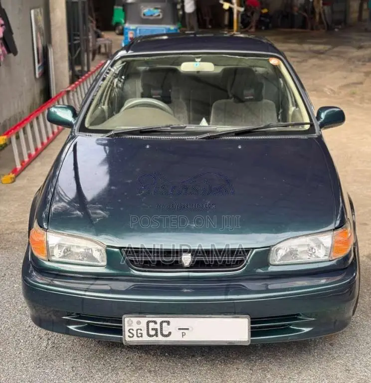Toyota Corolla 110 SE Saloon 1999 Car (Used)