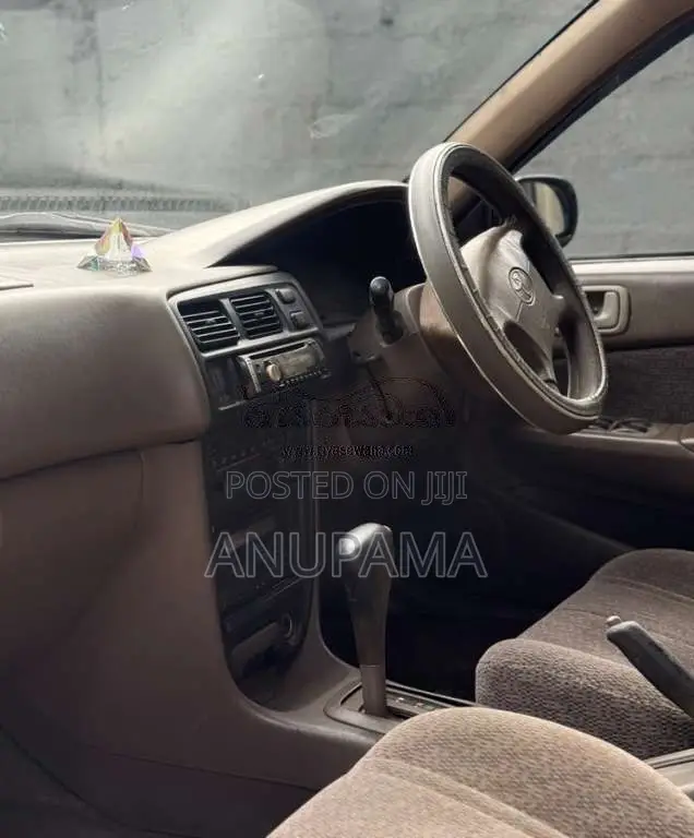 Toyota Corolla 110 SE Saloon 1999 Car (Used)