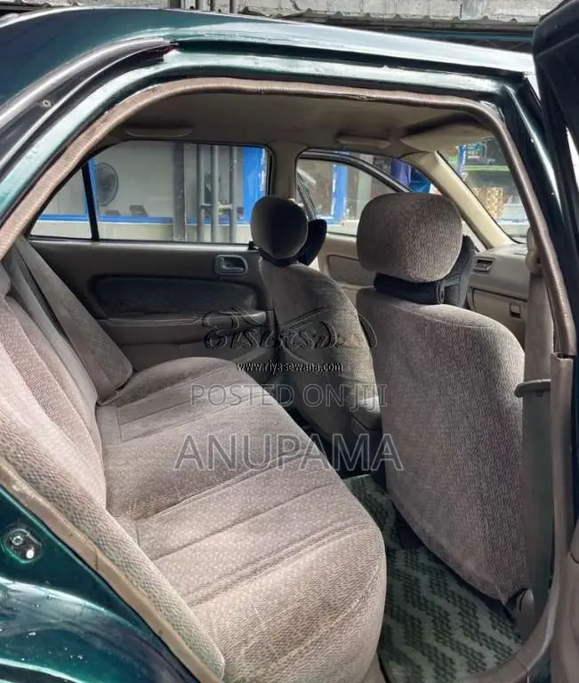 Toyota Corolla 110 SE Saloon 1999 Car (Used)