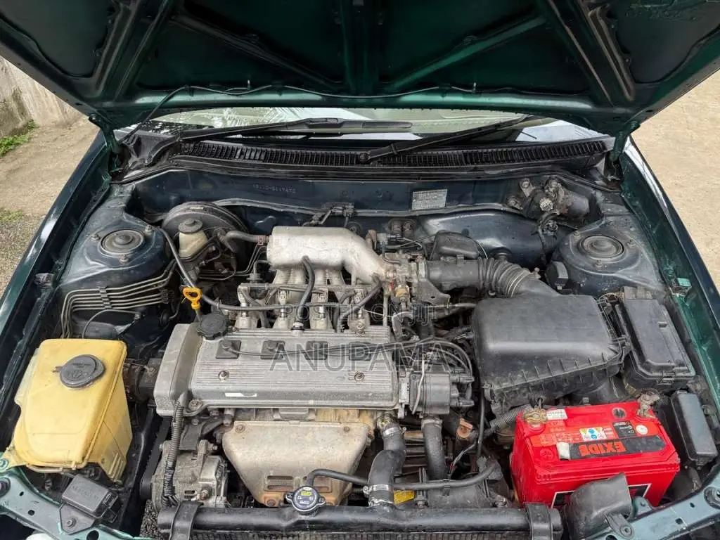 Toyota Corolla 110 SE Saloon 1999 Car (Used)
