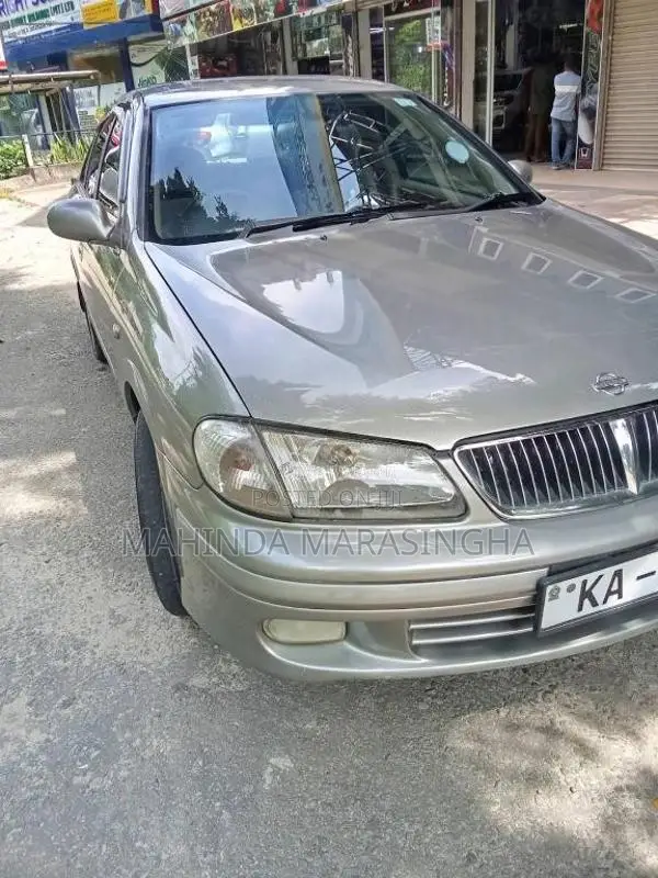 Nissan N16 2001 Car (Used)