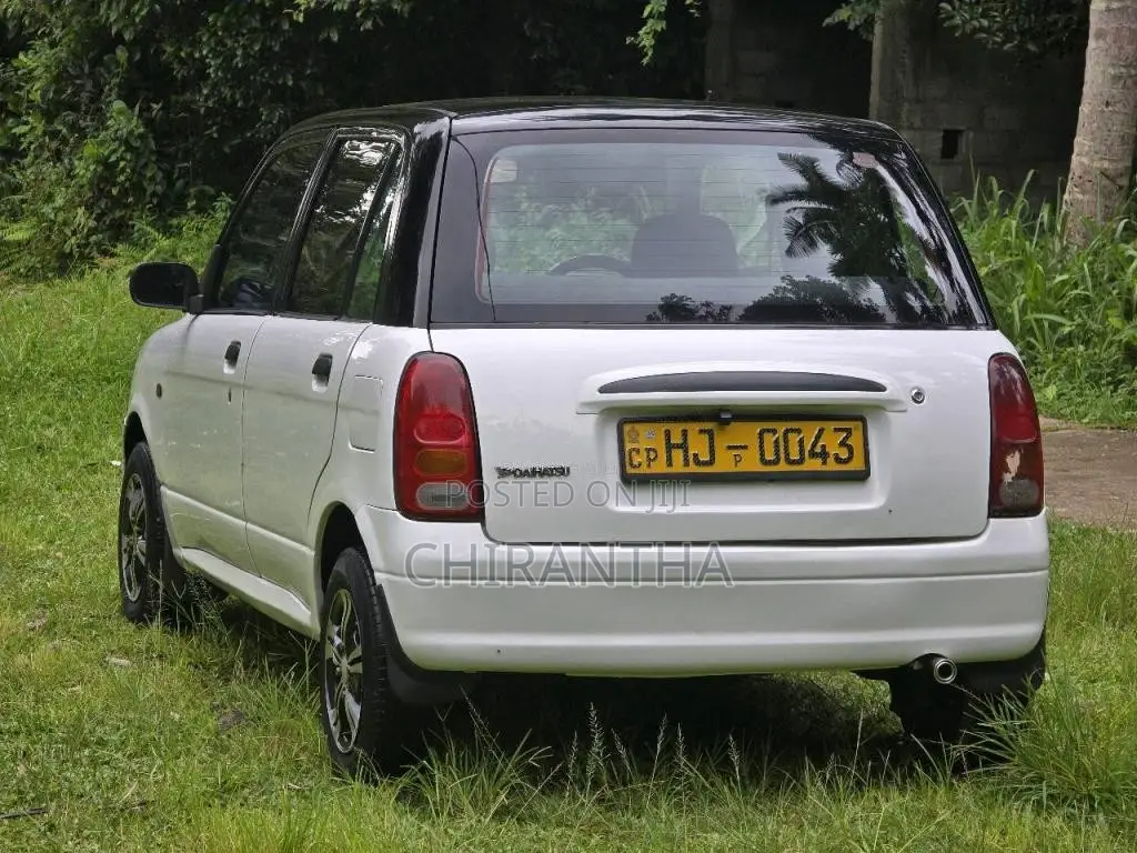 Daihatsu Mira 2002 Car (Used)
