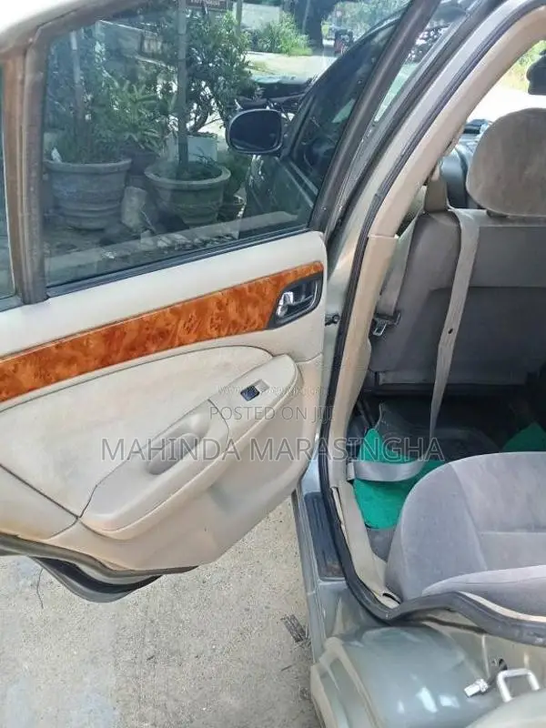 Nissan N16 2001 Car (Used)