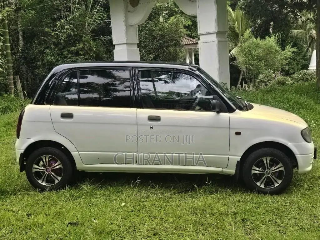 Daihatsu Mira 2002 Car (Used)