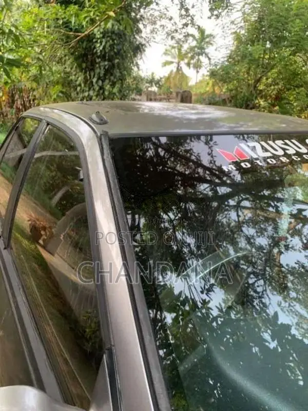 Isuzu Gemini 1990 Car (Used)