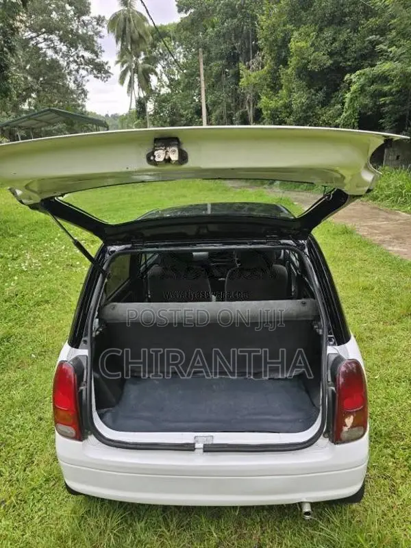 Daihatsu Mira 2002 Car (Used)
