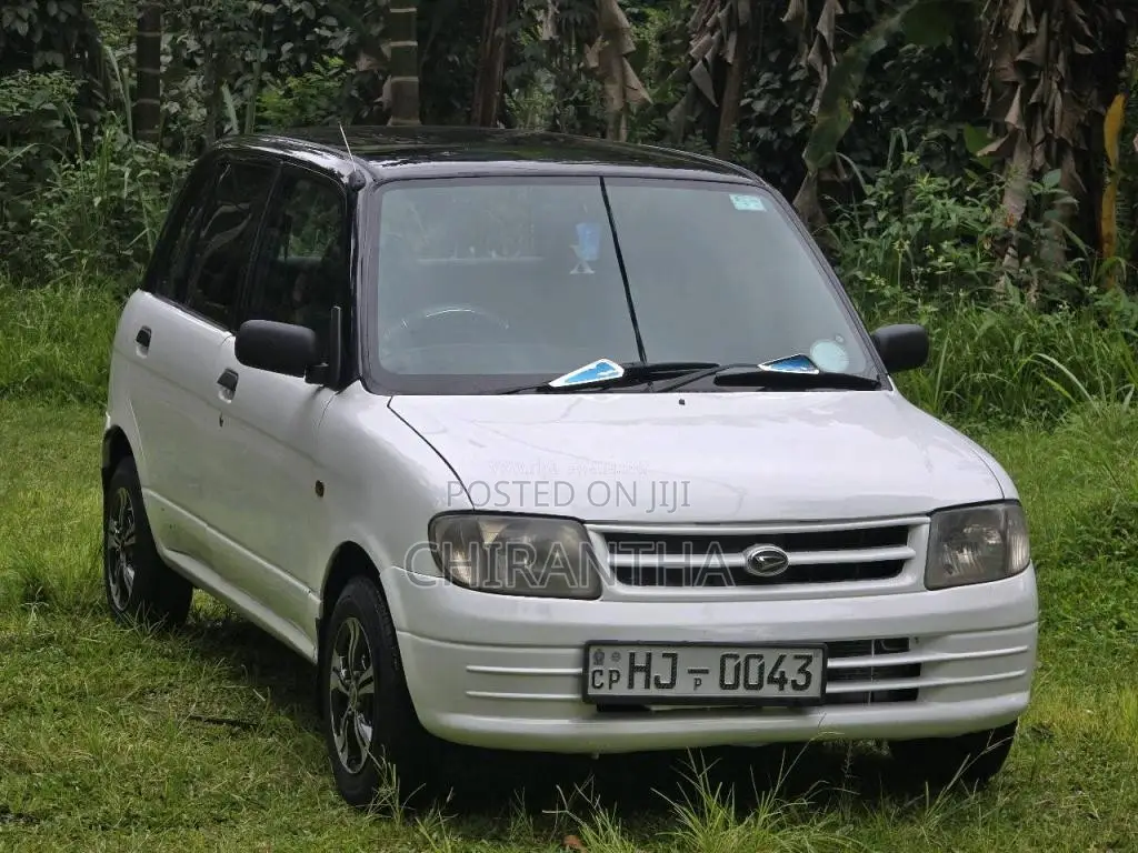 Daihatsu Mira 2002 Car (Used)