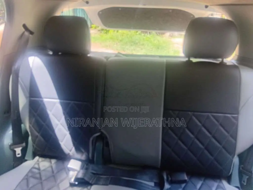 Toyota Vitz 2001 Car (Used)
