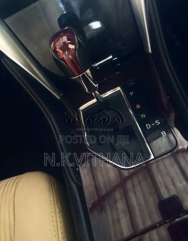 Toyota Premio 2017 Car (Used)