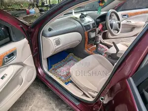Nissan Saloon 2004 Car (Used)