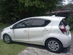 Toyota Aqua 2015 Car (Used)
