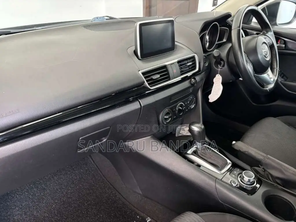 Mazda 3 2016 Car (Used)