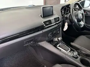 Mazda 3 2016 Car (Used)