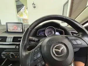 Mazda 3 2016 Car (Used)