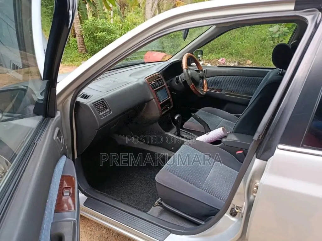 Toyota Carina 1997 Car (Used)