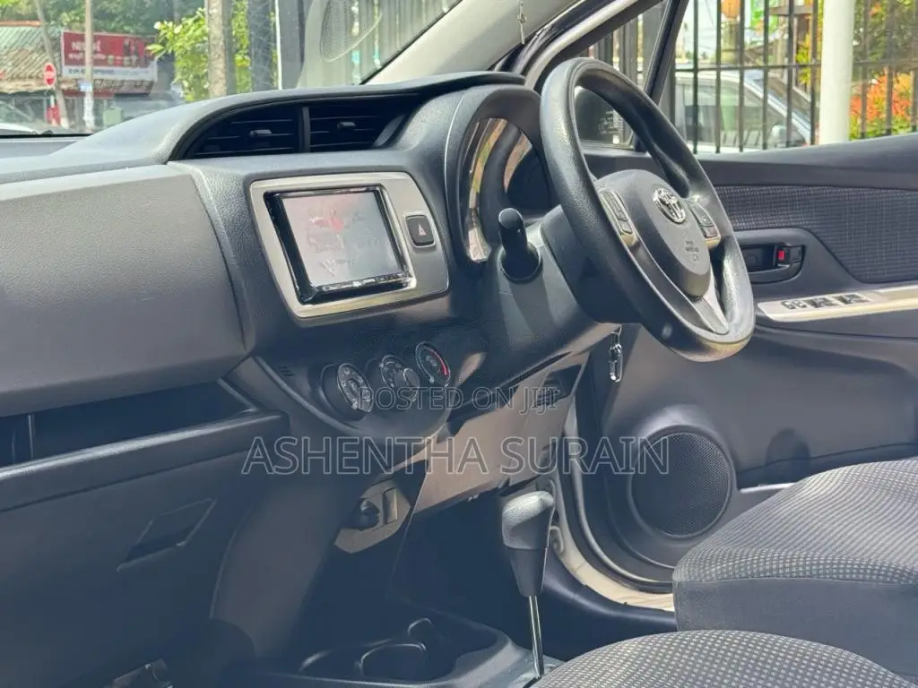 Toyota Vitz Safety 2016 Car (Used)