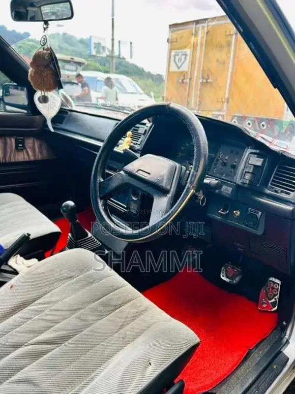 Toyota Corona 1986 Car (Used)