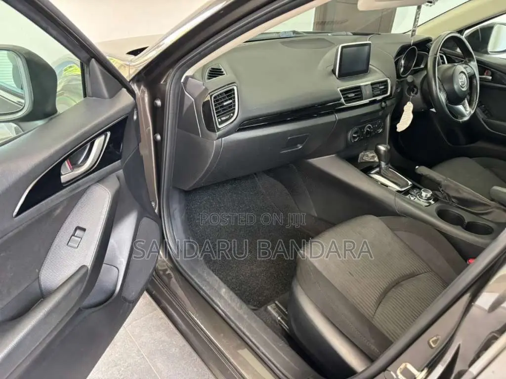Mazda 3 2016 Car (Used)
