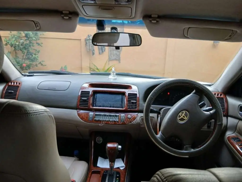 Toyota Camry 2002 Car (Used)