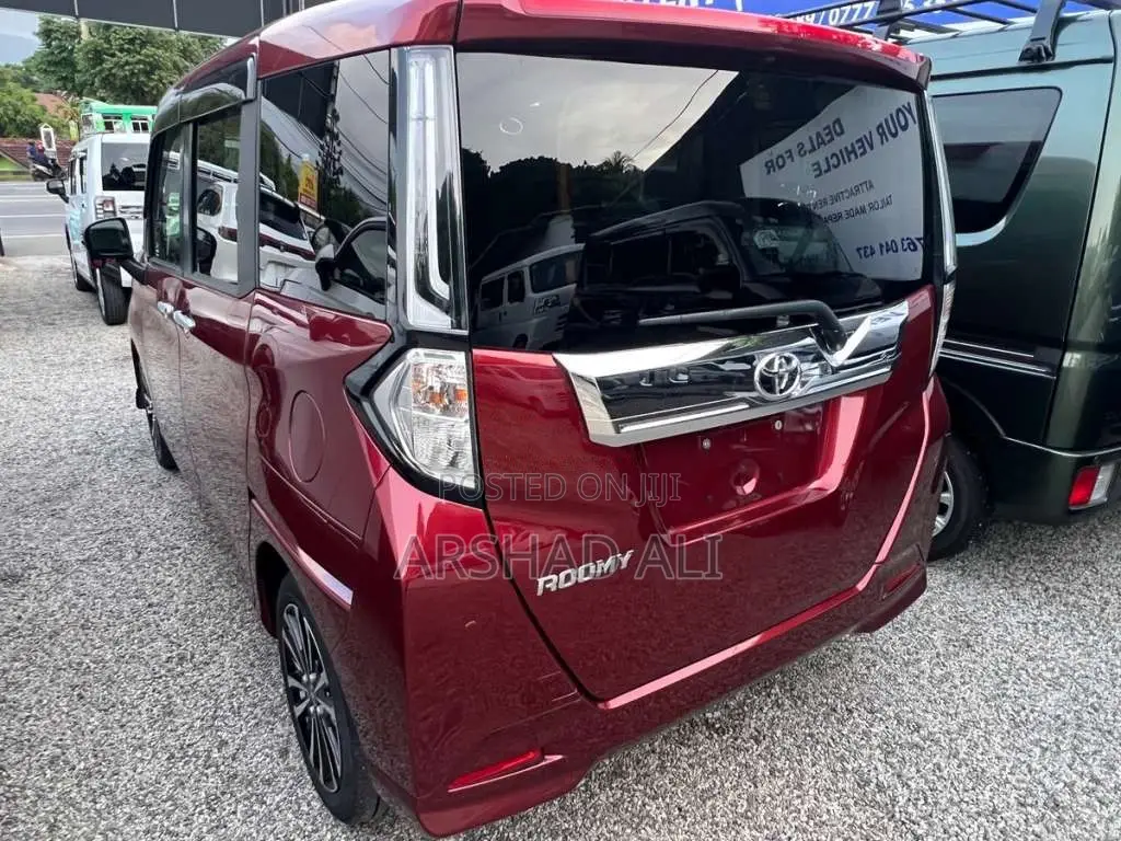 Toyota Roomy Custom GT 2023 Car Unregistered (Recondition)
