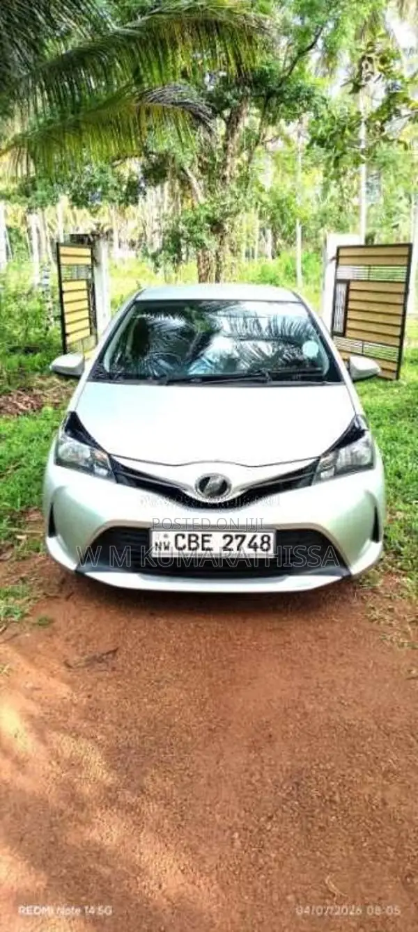 Toyota Vitz 2016 Car (Used)