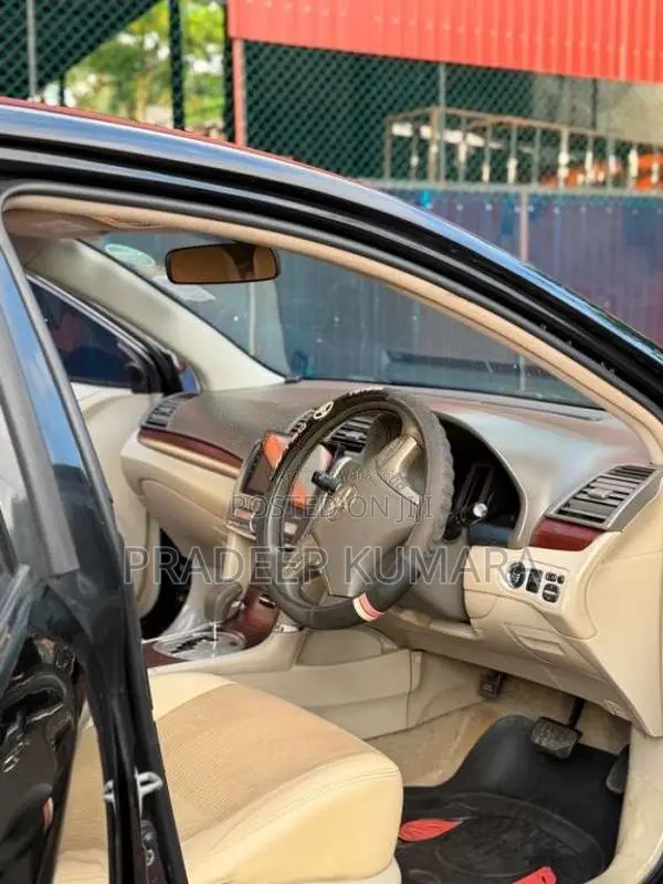 Toyota Premio 2011 Car (Used)