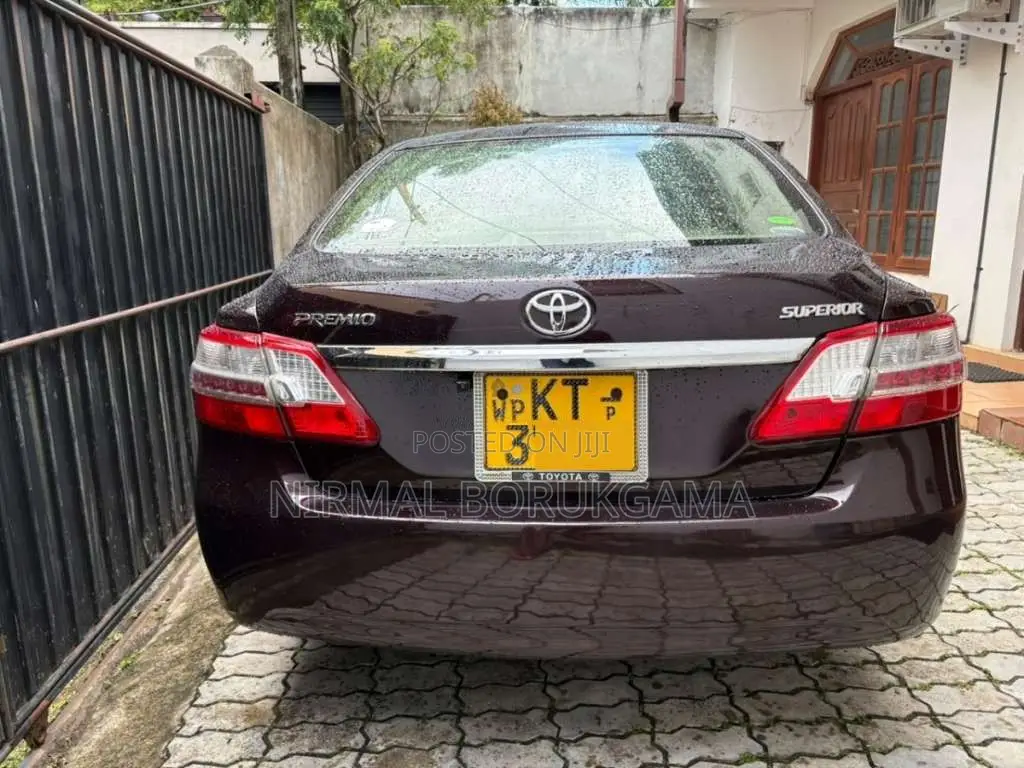 Toyota Premio 2011 Car (Used)