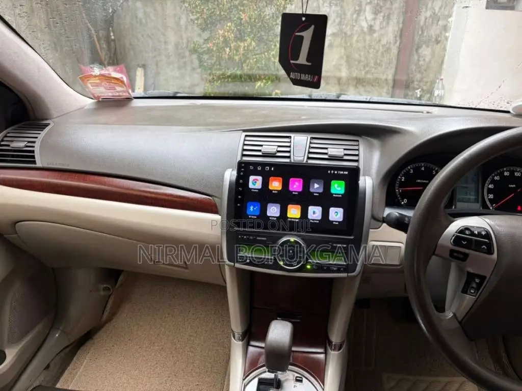 Toyota Premio 2011 Car (Used)