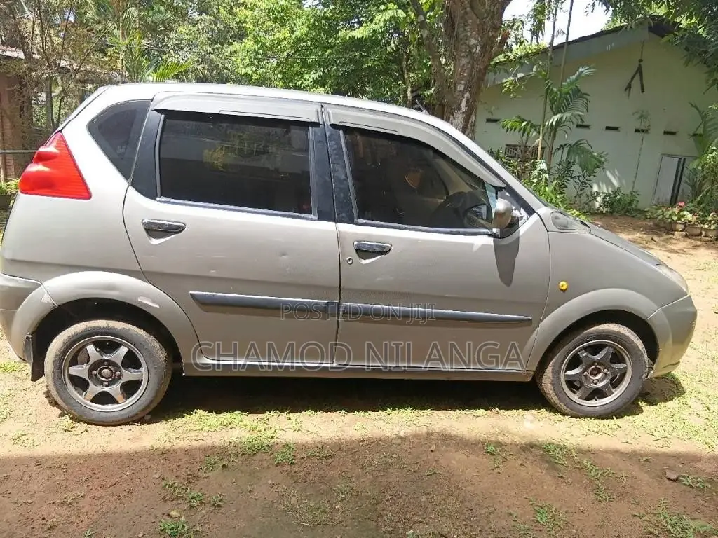 Micro Trend 2010 Car (Used)