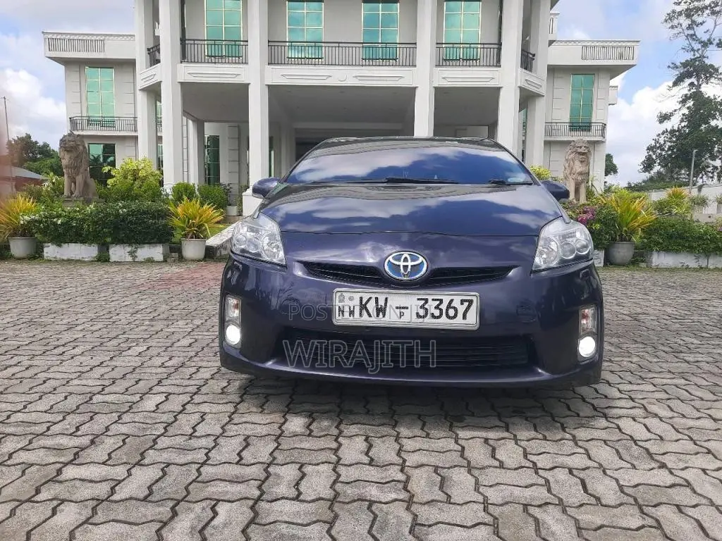 Toyota Prius S Touring 2011 Car (Used)