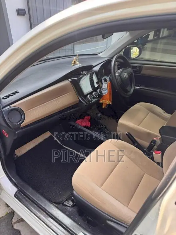 Toyota Axio 2013 Car (Used)