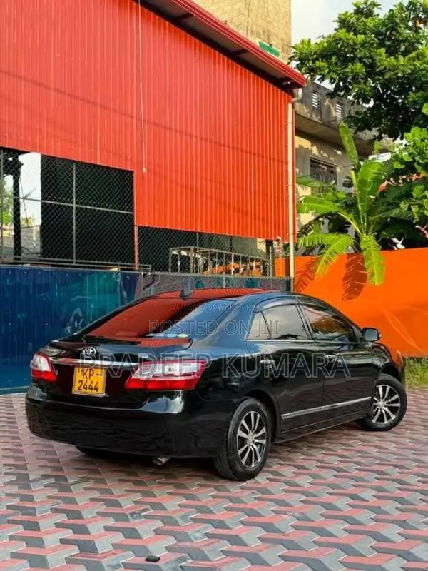 Toyota Premio 2011 Car (Used)