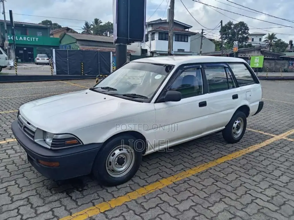 Toyota Corolla 1990 Car (Used)