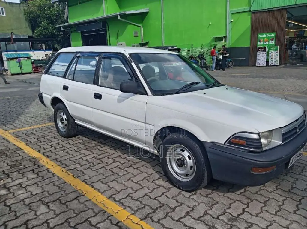 Toyota Corolla 1990 Car (Used)