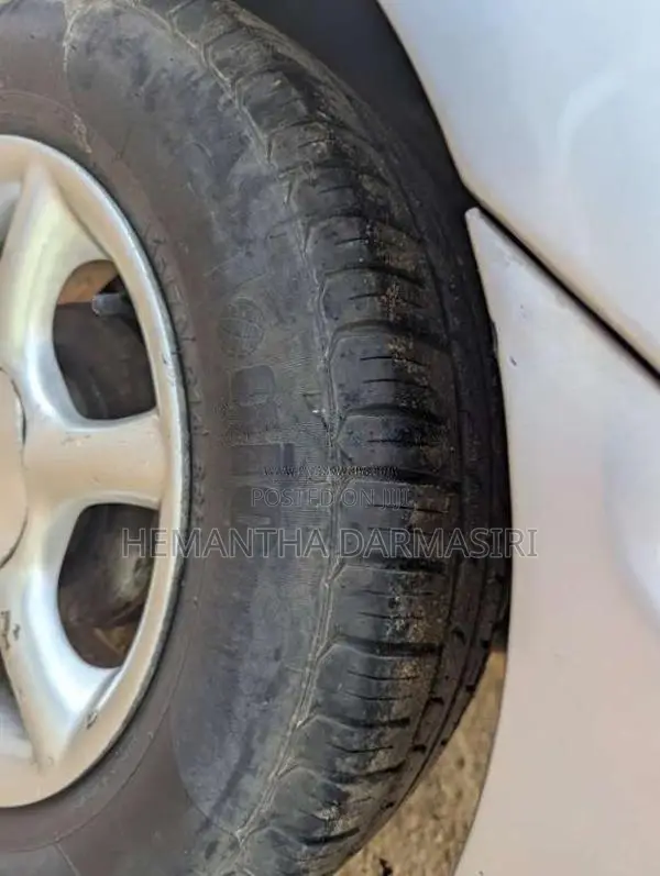 Nissan FB15 2000 Car (Used)