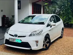 Toyota Prius 2016 Car (Used)