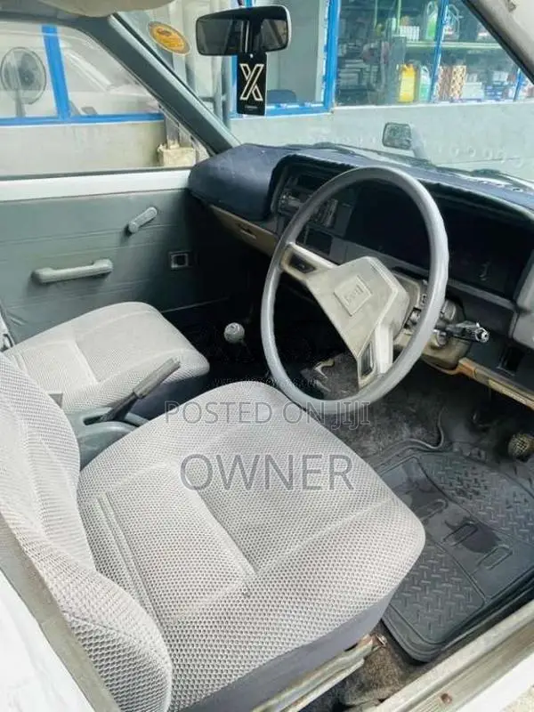 Toyota Corolla Dx Wagon KE74 1984 Car (Used)