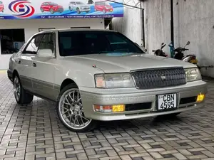Toyota Crown 1998 Car (Used)