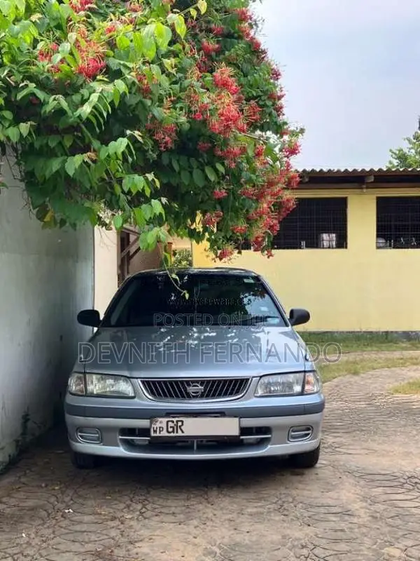 Nissan FB15 2000 Car (Used)