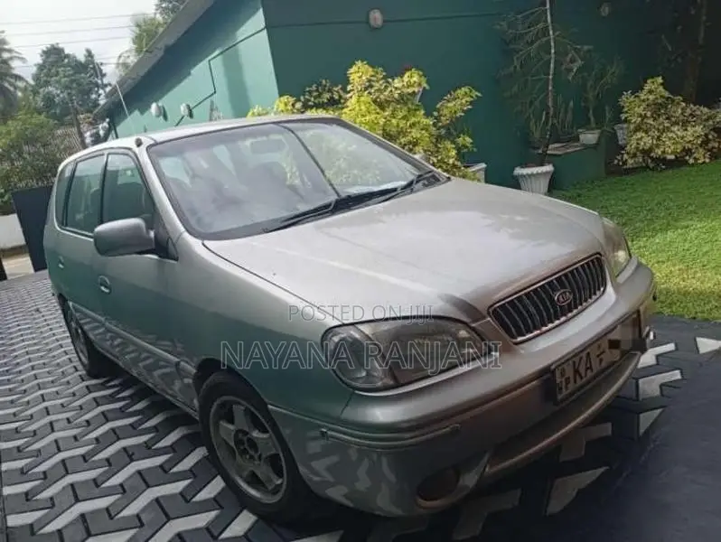 Kia Carens 2001 Car (Used)