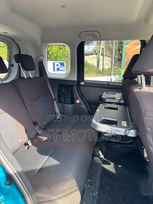 Toyota Roomy G Led 2025 Car Unregistered (Recondition)
