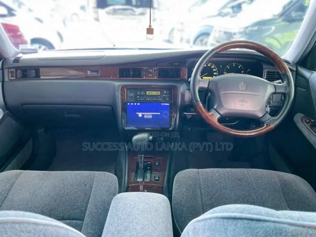 Toyota Crown 1998 Car (Used)