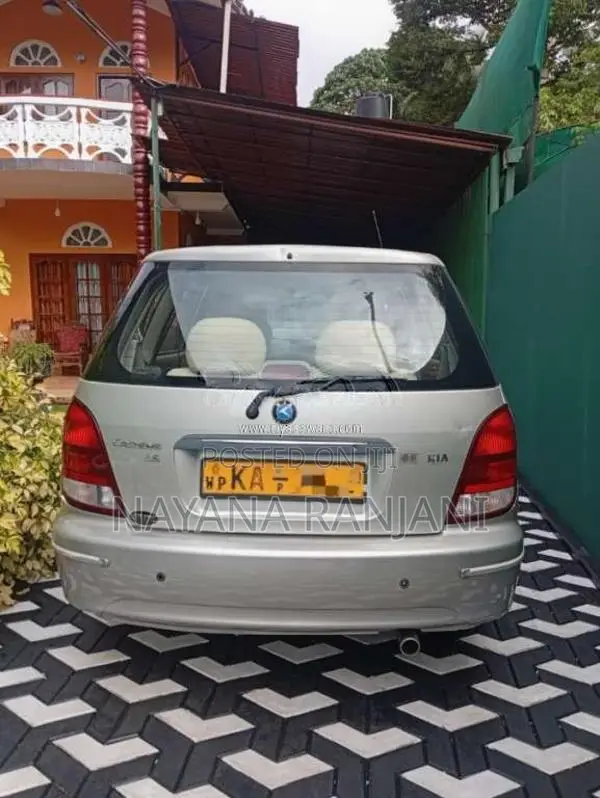 Kia Carens 2001 Car (Used)